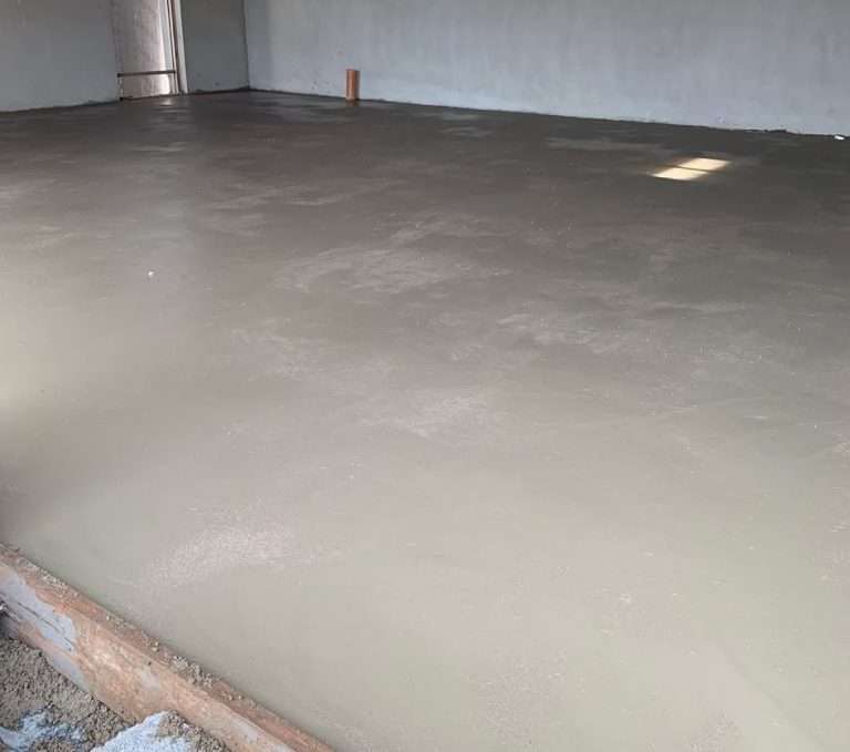 Sand and Cement Screed across a large floor area